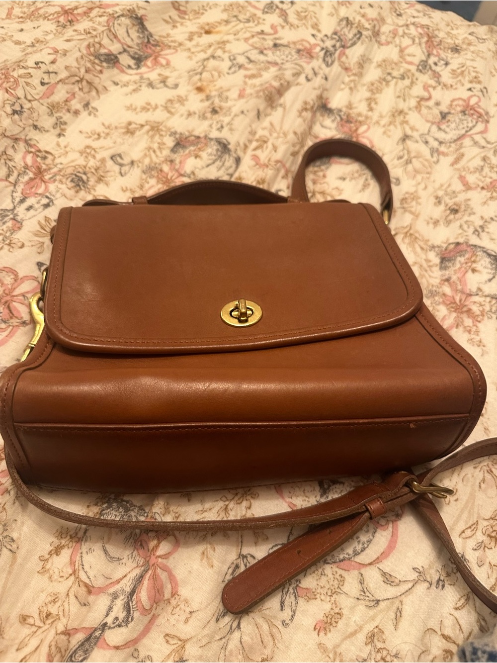 Vintage coach leather court bag 9870